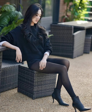 只在梨花春雨处(N)世藏白鸟